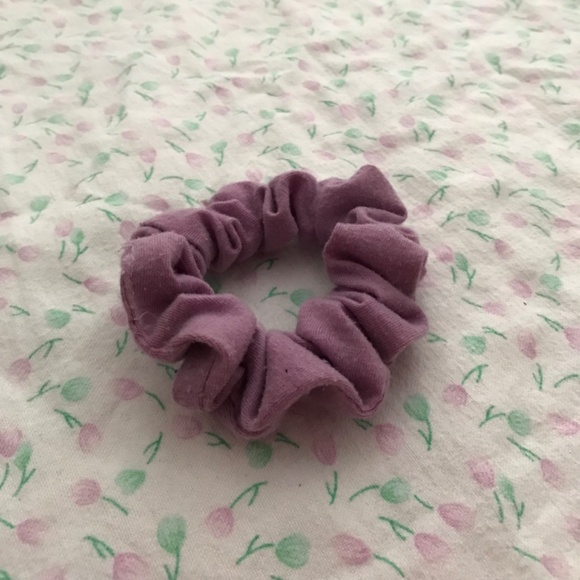 Cotton Jersey Scrunchie Hair Tie Lavender Purple Regular Size 3 Inch - Picture 2 of 2